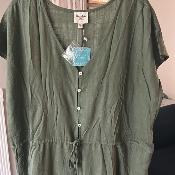 Linen button jumpsuit - Picture 3 of 7